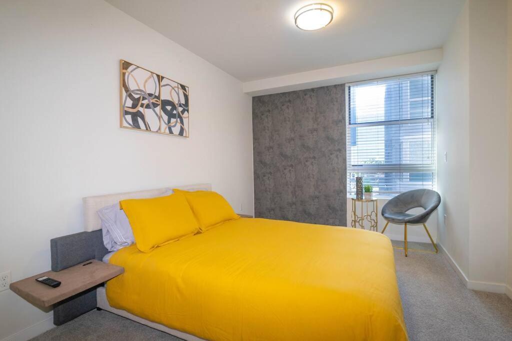 June Specials- Suite Spot Dtla- Free Parking For One Car! Los Ángeles Exterior foto