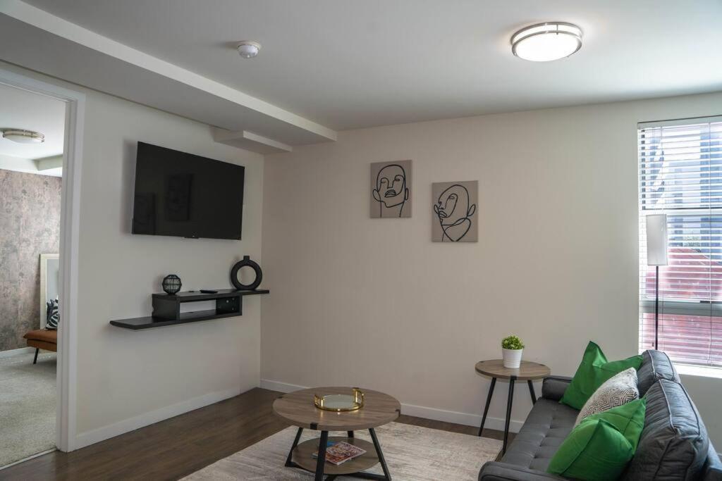 June Specials- Suite Spot Dtla- Free Parking For One Car! Los Ángeles Exterior foto